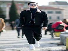 小班养成教案我会穿衣服